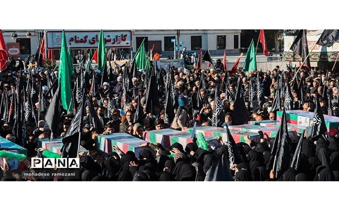 استقبال پر‌شور مردم فاطمی از شهدای گمنام در مشهد