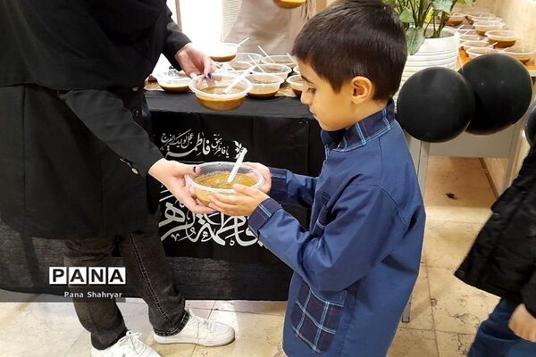 دانش‌آموزان عزادار فاطمی در شهریار