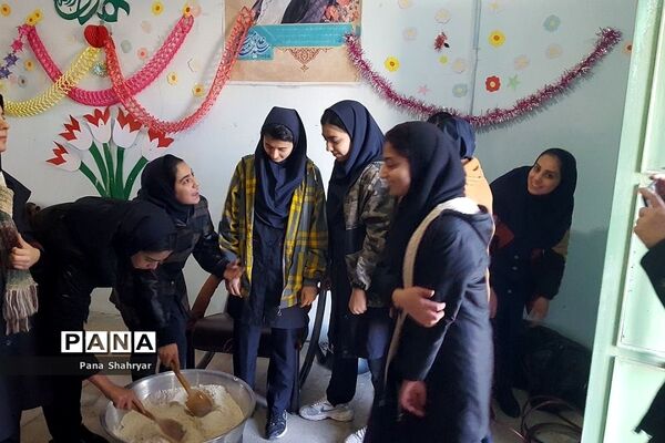 دانش‌آموزان عزادار فاطمی در شهریار