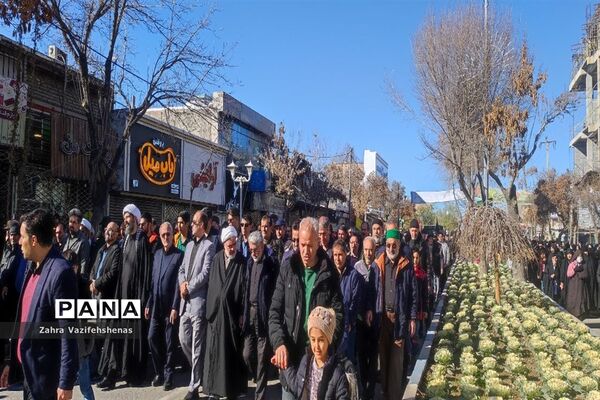 مراسم تشییع و خاکسپاری شهید گمنام در مصلی امام خامنه‌ای (ره) شهرستان شیروان