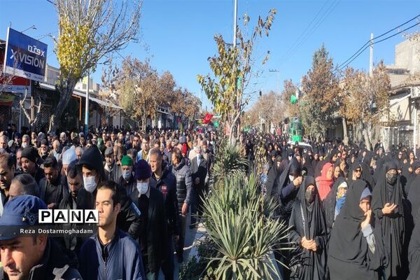 مراسم تشییع و خاکسپاری شهید گمنام در مصلی امام خامنه‌ای (ره) شهرستان شیروان