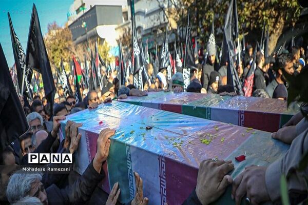 استقبال پرشور عاشقان فاطمی از کاروان شهدای گمنام