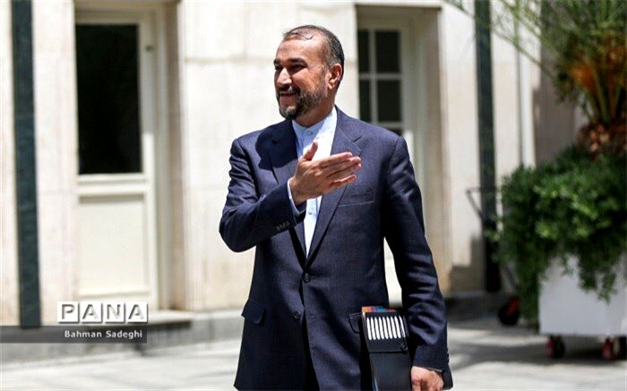 وزیر امور خارجه ایران عازم کویت شد