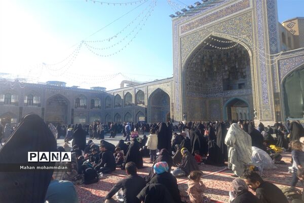 حال و هوای حرم امام رضا (ع) در روز شهادت حضرت زهرا (س)