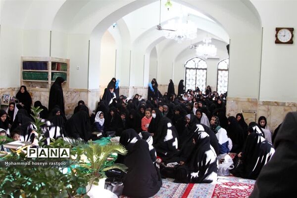 اجتماع بانوان فاطمی در زیارتگاه شهید مدرس کاشمر