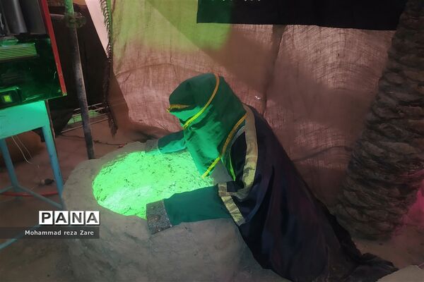 برپایی نمایشگاه یاس کبود به‌مناسبت شهادت حضرت زهرا (س)
