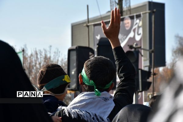 اجتماع بزرگ عزاداران حضرت زهرا (س) همراه با بدرقه شهدای گمنام