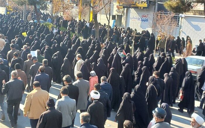تشییع مادرانه اهالی بهشت همزمان با مراسم سوگواری شهادت حضرت زهرا (س)/فیلم