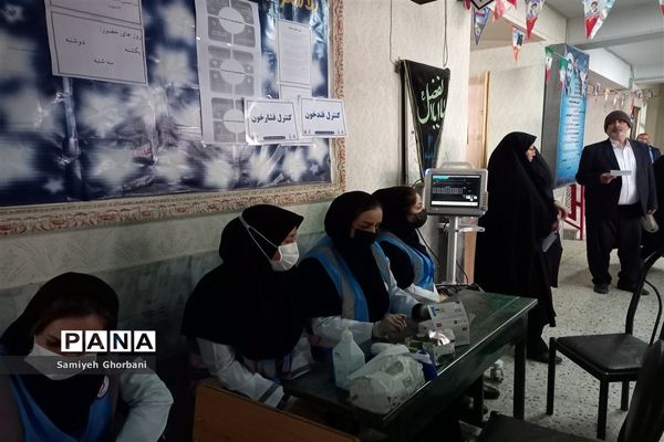 طرح هم عهدی و ارائه خدمات رایگان پزشکی در آموزشگاه ولی الله محسنی ناحیه ۵