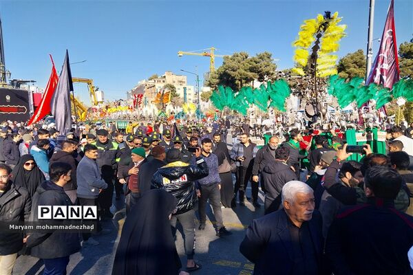 اجتماع عظیم عزاداران فاطمی همقدم با مادر