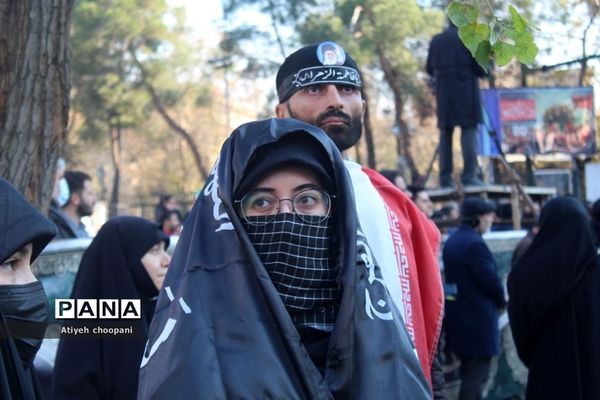 آیین تشییع پیکر مطهر ۱۱۰شهید والامقام گمنام دفاع مقدس در شهر تهران