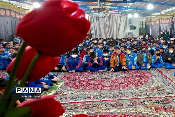 اجرای طرح لاله‌های روشن در مدارس شهرستان  دلیجان