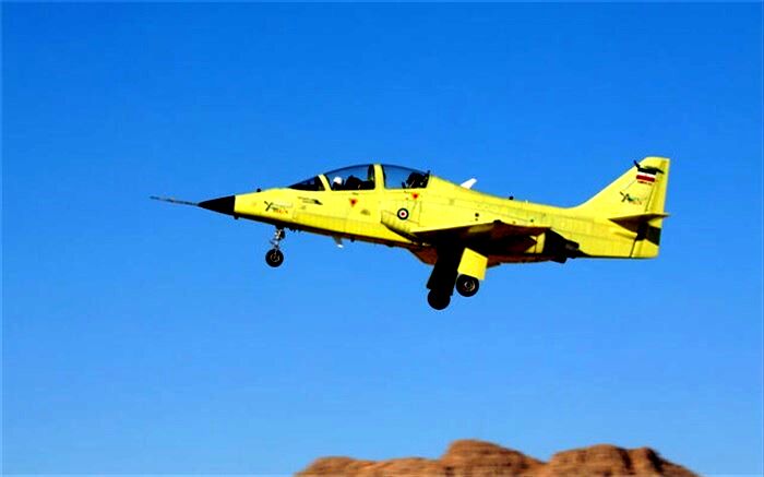 انجام تست پروازی «جت یاسین» با حضور فرمانده کل ارتش