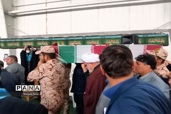 یادواره شهدا در دبیرستان حضرت خدیجه(س) قم