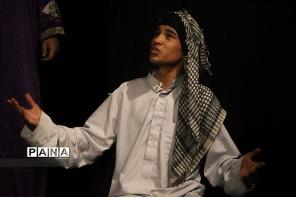 نمایش مظلومه در دبیرستان موعود ناحیه یک بهارستان