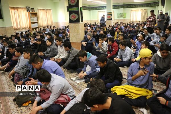 مراسم هیات دانش‌آموزان دبیرستان گوهرتاج ترابی زاده قم