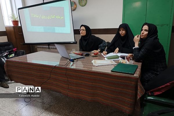 فعالیت‌های پژوهشگرانه در هنرستان ایثار۲ ناحیه یک شهرری