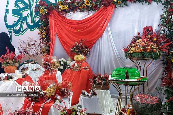 غرفه‌های جشنواره استانی گیاهان دارویی و جشنواره منطقه‌ای اقوام ایرانی در کهریزک