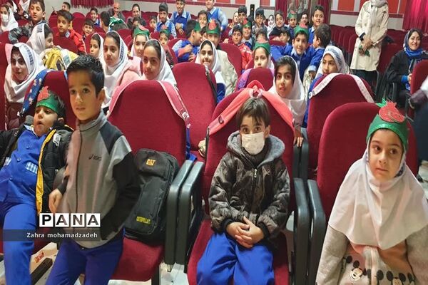 ویژه برنامه شب یلدا با حضور دانش‌آموزان در کانون فرهنگی تربیتی رضوان محمودآباد