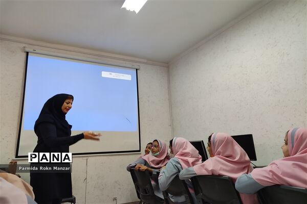 کارگاه کامپیوتردر پژوهشسرای رازی