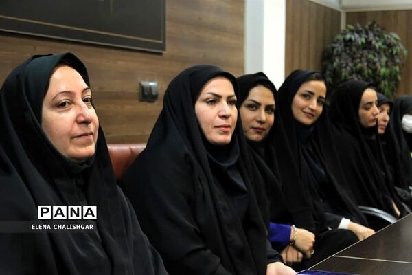 جلسه شورای اداری آموزش و پرورش ناحیه یک بهارستان