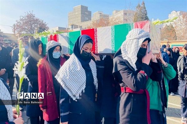 تشییع  پیکر مطهر شهید گمنام در دبیرستان‌های اشتهارد