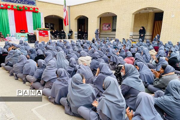 جشن یلدا در دبیرستان قاضی گله‌دار فارس