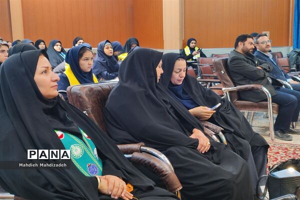 برگزاری انتخابات هیات رئیسه شورای دانش‌آموزی آموزش و پرورش ناحیه ۶