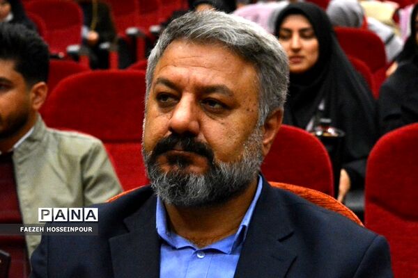 تجلیل از پژوهشگران ناحیه ۲ بهارستان