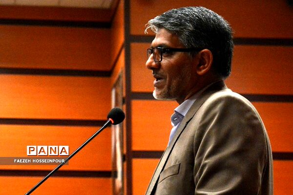 تجلیل از پژوهشگران ناحیه ۲ بهارستان