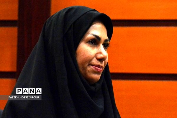 تجلیل از پژوهشگران ناحیه ۲ بهارستان