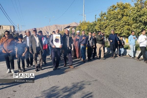 تشییع پیکر شهید گمنام در شهرستان حاجی‌آباد