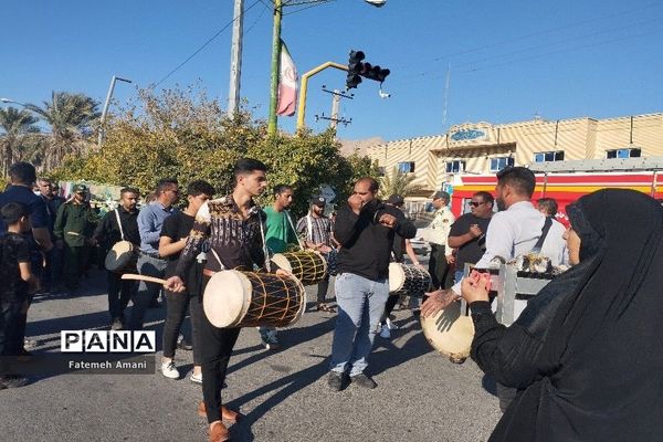 تشییع پیکر شهید گمنام در شهرستان حاجی‌آباد