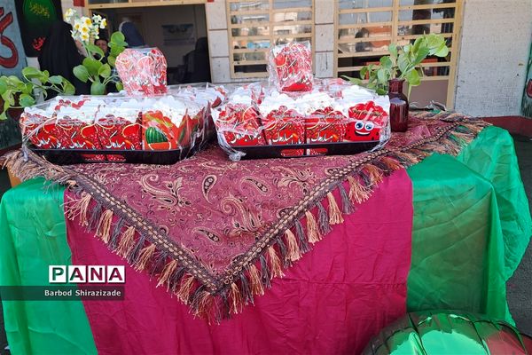 جشن شب یلدا در دبستان‌های ناحیه 3 شیراز