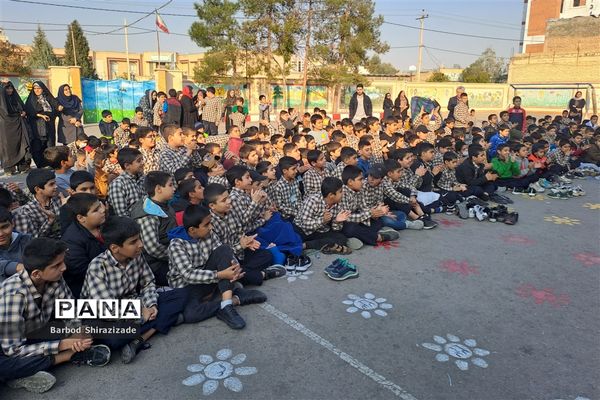 جشن شب یلدا در دبستان‌های ناحیه 3 شیراز
