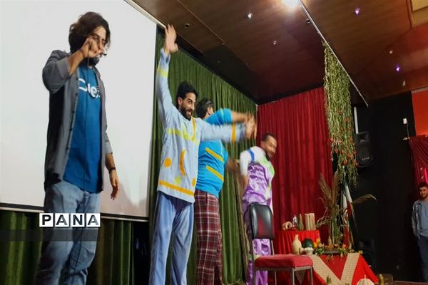 جشنواره یلدا با حضور دانش‌آموزان در کانون فرهنگی تربیتی رضوان محمودآباد