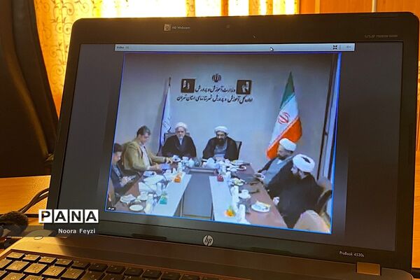 ‌جلسه تبیین ‌طرح امین و برنامه‌‌ فراگیر پرورشی در ‌شهرری