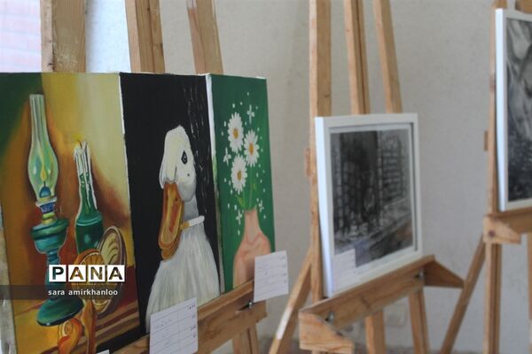 نمایشگاه دستاوردهای دانش‌آموزان هنرستانی در گلوگاه