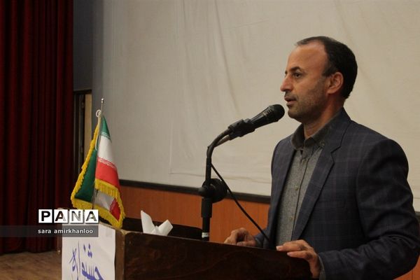 نمایشگاه دستاوردهای دانش‌آموزان هنرستانی در گلوگاه