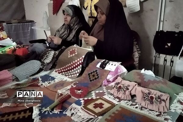 جشنواره کارآفرینی بانوان و دانش‌آموزان دختر شهرستان پیشوا به مناسبت شب یلدا
