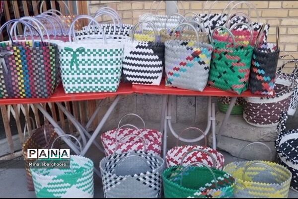 جشنواره کارآفرینی بانوان و دانش‌آموزان دختر شهرستان پیشوا به مناسبت شب یلدا