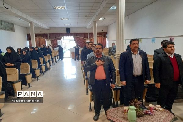 مراسم گرامیداشت معلمان و دانش‌آموزان پژوهشگر در شهرستان پیشوا