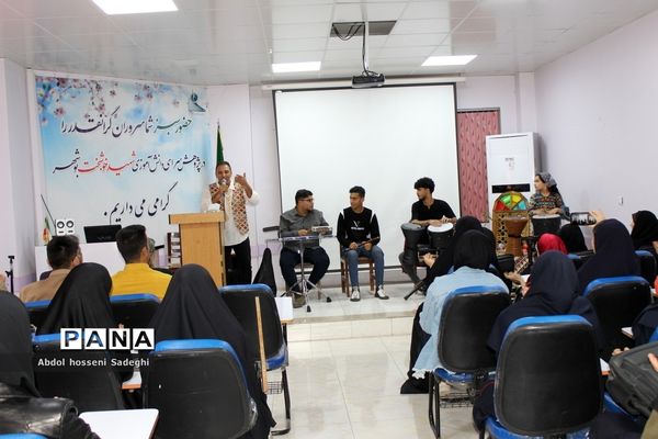 تجلیل از دانش‌آموزان برگزیده چهارمین دوره مسابقات علمی پژوهشی  شهرستان بوشهر