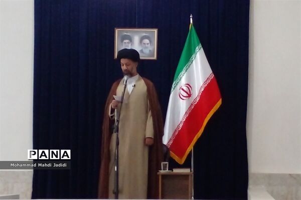 اقامه نماز جمعه نصیر شهر در مسجد قمر بنی هاشم