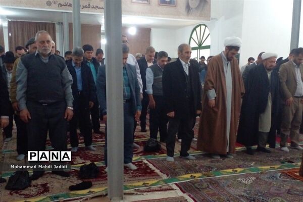 اقامه نماز جمعه نصیر شهر در مسجد قمر بنی هاشم