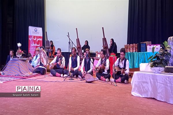 اختتامیه سومین جشنواره استانی شعر طنز شهاب ترشیزی