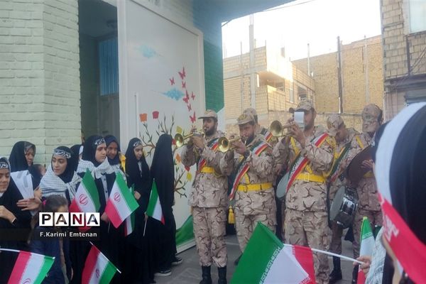 جلوه‌هایی از ارادت دانش‌آموزان مدارس قم به اهل بیت(ع) و شهدا-3