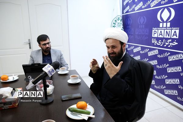 بازدید ﻣﺸﺎور وزﯾﺮ و دﺑﯿﺮ ﮐﻤﯿﺘﻪ ﻫﻤﮑﺎری‌ﻫﺎی ﺣﻮزه‌ﻫﺎی ﻋﻠﻤﯿﻪ و آﻣﻮزش و ﭘﺮورش از خبرگزاری پانا