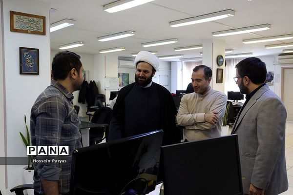 بازدید ﻣﺸﺎور وزﯾﺮ و دﺑﯿﺮ ﮐﻤﯿﺘﻪ ﻫﻤﮑﺎری‌ﻫﺎی ﺣﻮزه‌ﻫﺎی ﻋﻠﻤﯿﻪ و آﻣﻮزش و ﭘﺮورش از خبرگزاری پانا