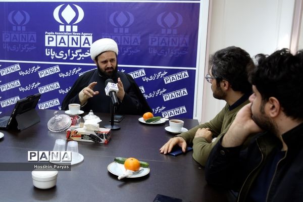 بازدید ﻣﺸﺎور وزﯾﺮ و دﺑﯿﺮ ﮐﻤﯿﺘﻪ ﻫﻤﮑﺎری‌ﻫﺎی ﺣﻮزه‌ﻫﺎی ﻋﻠﻤﯿﻪ و آﻣﻮزش و ﭘﺮورش از خبرگزاری پانا